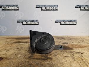 Begagnade Signalhorn Jaguar XE 2.0 D E-Performance 16V Pris på förfrågan erbjuds av Autodemontage Nijmegen