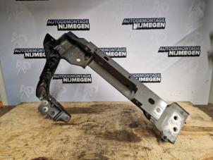 Gebruikte Koplampframe rechts Jaguar XE 2.0 D E-Performance 16V Prijs op aanvraag aangeboden door Autodemontage Nijmegen