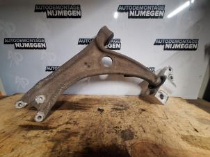 Begagnade Främre gaffelben, vänster Volkswagen Sharan (7N) 1.4 TSI 16V Pris på förfrågan erbjuds av Autodemontage Nijmegen