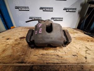 Używane Zacisk hamulcowy lewy przód BMW X5 (E53) 3.0d 24V Cena na żądanie oferowane przez Autodemontage Nijmegen