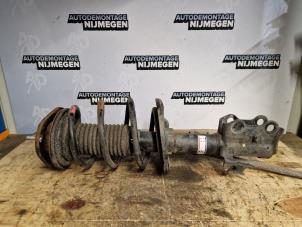 Gebruikte Mac Phersonpoot rechts-voor Lexus CT 200h 1.8 16V Prijs op aanvraag aangeboden door Autodemontage Nijmegen