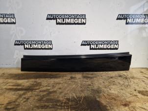 Begagnade Dörram, mitten, höger Volkswagen Sharan (7N) 1.4 TSI 16V Pris på förfrågan erbjuds av Autodemontage Nijmegen