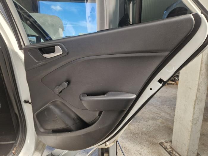 Bakdörr, 4-dörrars, höger från en Hyundai i20 (GBB) 1.2i 16V 2019