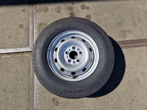 Begagnade Hjul + däck Fiat Ducato (250) 2.3 D 126 Multijet Pris på förfrågan erbjuds av Autodemontage Nijmegen