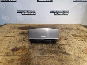 Gebruikte Asbak voor Mercedes C Combi (S203) 1.8 C-180K 16V Prijs op aanvraag aangeboden door Autodemontage Nijmegen