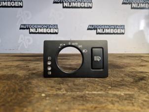 Begagnade Brytare (diverse) Mercedes B (W245) 2.0 B-200 16V Pris på förfrågan erbjuds av Autodemontage Nijmegen