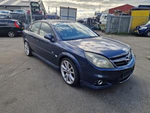 Begagnade Främre stötfångare Opel Vectra C GTS 2.2 DIG 16V Pris på förfrågan erbjuds av Autodemontage Nijmegen