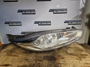 Gebruikte Koplamp rechts Ford Fiesta 6 (JA8) 1.5 TDCi Prijs op aanvraag aangeboden door Autodemontage Nijmegen
