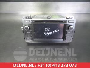 Używane Radio Toyota Auris Touring Sports (E18) 1.4 D-4D-F 16V Cena € 150,00 Procedura marży oferowane przez V.Deijne Jap.Auto-onderdelen BV