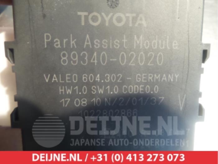 PDC-modul från en Toyota Auris (E15) 1.8 16V HSD Full Hybrid 2011