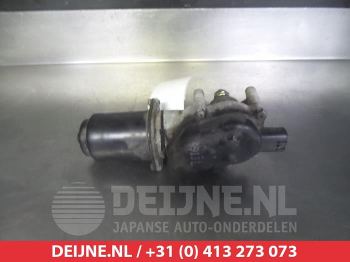 Främre torkarmotor från en Subaru Impreza II Plus (GG) 2.0 16V TS,GX 4x4 2001