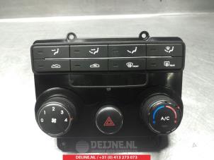 Begagnade Värmekontrollpanel Hyundai i30 (FD) 1.6 CVVT 16V Pris € 35,00 Marginaltabell erbjuds av V.Deijne Jap.Auto-onderdelen BV