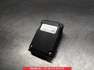 Begagnade Framåtriktad kamera Hyundai i30 (PDEB5/PDEBB/PDEBD/PDEBE) 1.4 T-GDI 16V Pris på förfrågan erbjuds av V.Deijne Jap.Auto-onderdelen BV