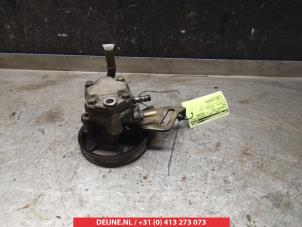 Gebruikte Stuurbekrachtiging Pomp Mazda MX-5 (NB18/35/8C) 1.8i 16V SV-T Prijs € 35,00 Margeregeling aangeboden door V.Deijne Jap.Auto-onderdelen BV
