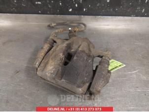 Gebruikte Remklauw (Tang) rechts-voor Toyota Urban Cruiser 1.33 Dual VVT-I 16V 2WD Prijs € 50,00 Margeregeling aangeboden door V.Deijne Jap.Auto-onderdelen BV