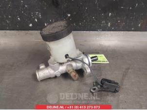 Używane Glówny cylinder hamulcowy Mazda MX-5 (NB18/35/8C) 1.6i 16V Cena € 35,00 Procedura marży oferowane przez V.Deijne Jap.Auto-onderdelen BV