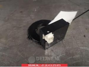 Begagnade Styrvinkelsensor Toyota RAV4 (A3) 2.2 D-4D-F 16V 4x4 Pris € 50,00 Marginaltabell erbjuds av V.Deijne Jap.Auto-onderdelen BV