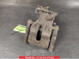 Używane Zacisk hamulcowy prawy tyl Honda Accord (CL/CN) 2.0 i-VTEC 16V Cena € 25,00 Procedura marży oferowane przez V.Deijne Jap.Auto-onderdelen BV