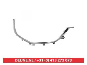 Nieuwe Grille Lijst Mazda CX-5 Prijs € 89,70 Inclusief btw aangeboden door V.Deijne Jap.Auto-onderdelen BV