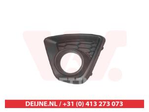 Nieuwe Bumper Rooster Mazda CX-5 Prijs € 25,00 Inclusief btw aangeboden door V.Deijne Jap.Auto-onderdelen BV