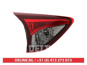 Nieuwe Reflector achterklep links Mazda CX-5 Prijs € 50,00 Inclusief btw aangeboden door V.Deijne Jap.Auto-onderdelen BV