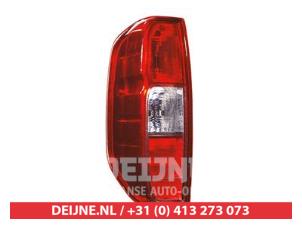 Nowe Tylne swiatlo pozycyjne lewe Nissan Navara Cena € 75,54 Z VAT oferowane przez V.Deijne Jap.Auto-onderdelen BV