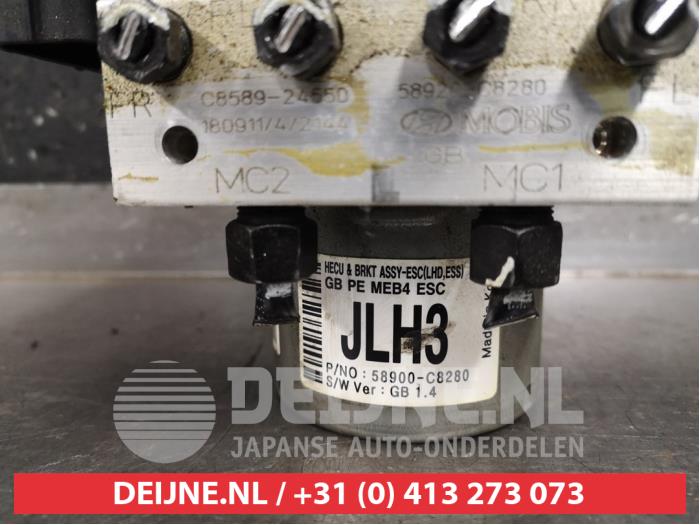 Pompa ABS z Hyundai i20 (GBB) 1.2i 16V 2018