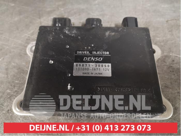 Inspuitcomputer van een Lexus IS (E3) 300h 2.5 16V 2013