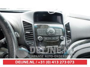 Gebruikte Radio Chevrolet Orlando (YYM/YYW) 1.8 16V VVT Prijs € 50,00 Margeregeling aangeboden door V.Deijne Jap.Auto-onderdelen BV