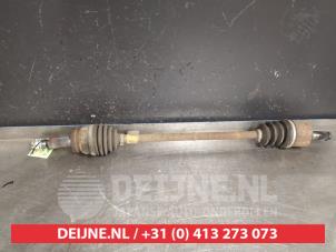 Gebruikte Aandrijfas rechts-achter Kia Sorento II (XM) 2.2 CRDi 16V VGT 4x4 Prijs € 75,00 Margeregeling aangeboden door V.Deijne Jap.Auto-onderdelen BV