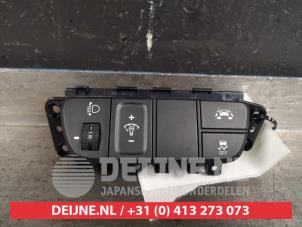 Begagnade Brytare, AIH strålkastare Hyundai Ioniq 1.6 GDI 16V Hybrid Pris på förfrågan erbjuds av V.Deijne Jap.Auto-onderdelen BV