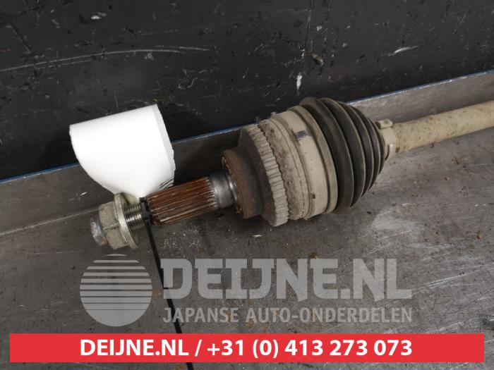 Drivaxel, höger fram från en Suzuki Celerio (LF) 1.0 12V 2016