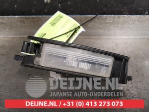 Begagnade Nummerskyltbelysning Toyota iQ 1.0 12V VVT-i Pris € 20,00 Marginaltabell erbjuds av V.Deijne Jap.Auto-onderdelen BV