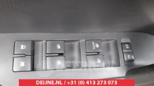 Begagnade Flerfunktionsbrytare, fönster Chevrolet Captiva (C100) 3.2 V6 24V 4x4 Pris € 35,00 Marginaltabell erbjuds av V.Deijne Jap.Auto-onderdelen BV