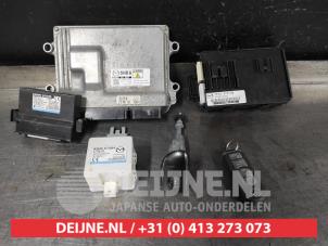 Gebruikte Set Cilindersloten (compleet) Mazda CX-5 II (KF) 2.2 SkyActiv-D 175 16V 4WD Prijs op aanvraag aangeboden door V.Deijne Jap.Auto-onderdelen BV