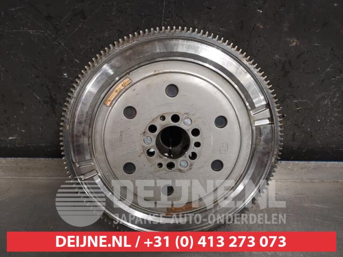 Svänghjul från en Nissan Qashqai (J11) 1.3 DIG-T 140 16V 2019