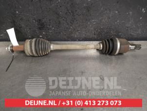 Gebruikte Aandrijfas links-voor Kia Soul I (AM) 1.6 CRDi 16V Prijs € 75,00 Margeregeling aangeboden door V.Deijne Jap.Auto-onderdelen BV