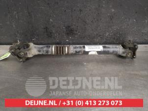 Begagnade 4x4 främre mellandrivaxel Toyota Hilux V/VI 2.4 D4D-F 16V 4x4 Pris på förfrågan erbjuds av V.Deijne Jap.Auto-onderdelen BV