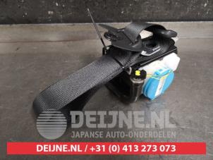 Begagnade Främre säkerhetsbälte, höger Toyota Yaris IV (P21/PA1/PH1) 1.5 12V Hybrid Pris € 250,00 Marginaltabell erbjuds av V.Deijne Jap.Auto-onderdelen BV