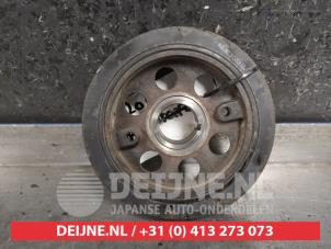 Gebruikte Krukas Poelie Suzuki Grand Vitara II (JT) 2.0 16V Prijs € 35,00 Margeregeling aangeboden door V.Deijne Jap.Auto-onderdelen BV