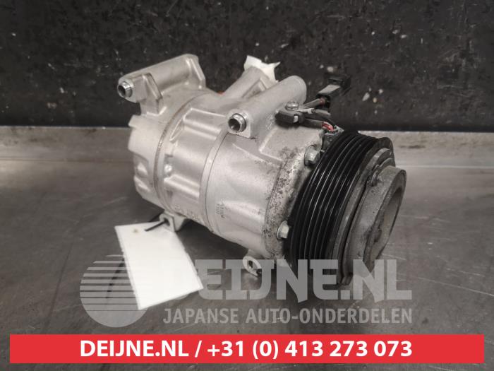 Luftkonditioneringspump från en Mazda 3 (BP) 2.0 SkyActiv-G 122 M Hybrid 16V 2019