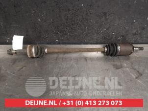 Begagnade Drivaxel, höger bak Toyota Urban Cruiser 1.4 D-4D AWD Pris på förfrågan erbjuds av V.Deijne Jap.Auto-onderdelen BV
