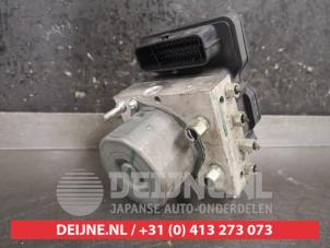 Używane Pompa ABS Nissan Qashqai (J11) 1.6 dCi Cena € 75,00 Procedura marży oferowane przez V.Deijne Jap.Auto-onderdelen BV