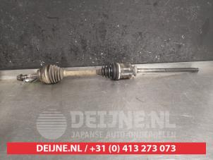 Gebruikte Steekas rechts-voor Toyota RAV4 (A2) 2.0 16V VVT-i 4x4 Prijs € 60,00 Margeregeling aangeboden door V.Deijne Jap.Auto-onderdelen BV