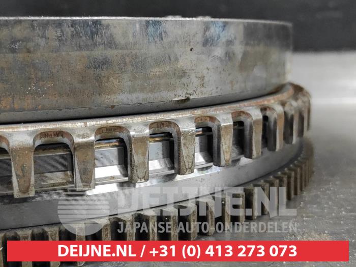 Svänghjul från en Nissan X-Trail (T32) 1.3 DIG-T 16V 2019