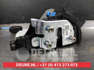 Gebruikte Deurslot Mechaniek 4Deurs links-voor Kia EV6 (CV) 77.4 kWh RWD Prijs € 100,00 Margeregeling aangeboden door V.Deijne Jap.Auto-onderdelen BV