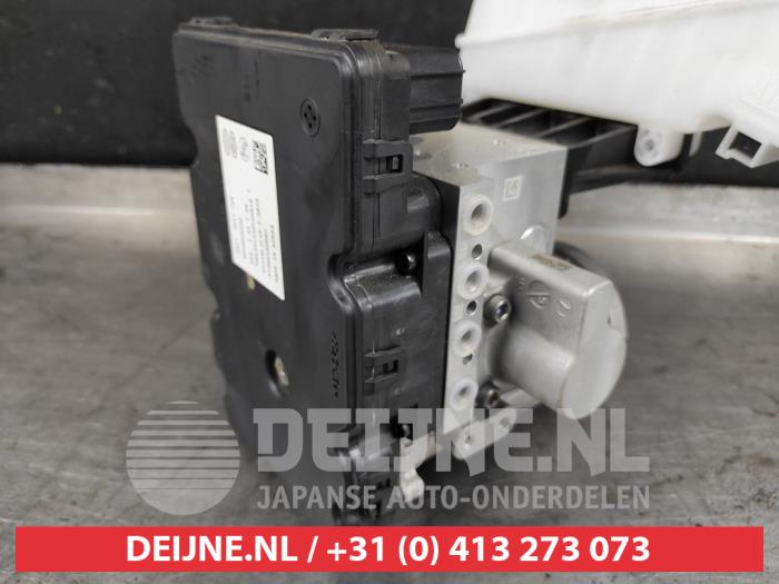 Bromsservo från en Kia Niro I (DE) E-Niro 64 kWh 2022