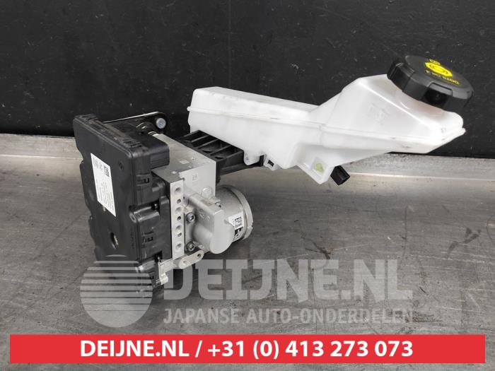 Bromsservo från en Kia Niro I (DE) E-Niro 64 kWh 2022