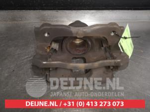 Begagnade Främre bromsok, höger Honda CR-V (RM) 2.0 i-VTEC 16V 4x4 Pris € 35,00 Marginaltabell erbjuds av V.Deijne Jap.Auto-onderdelen BV