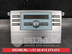Begagnade Värmekontrollpanel Toyota Corolla Verso (R10/11) 1.8 16V VVT-i Pris € 35,00 Marginaltabell erbjuds av V.Deijne Jap.Auto-onderdelen BV